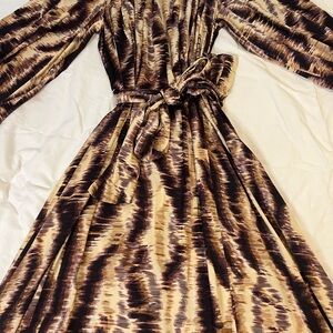 Banana Republic Long Sleeve Brown Patterned Dress